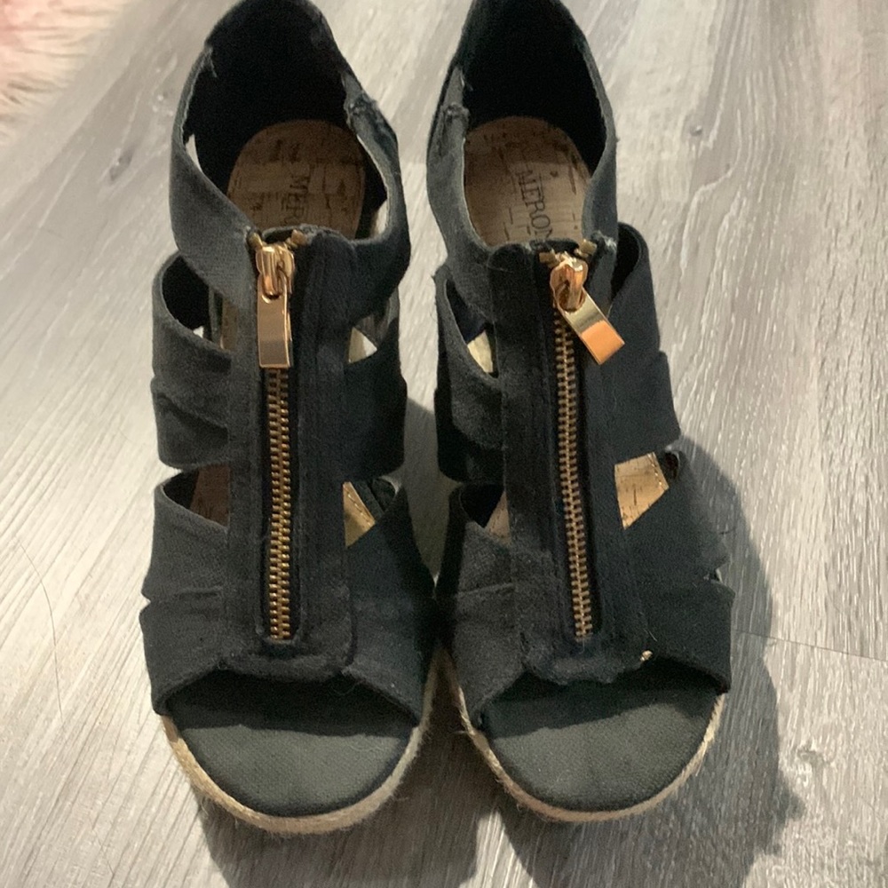 Womens shoes